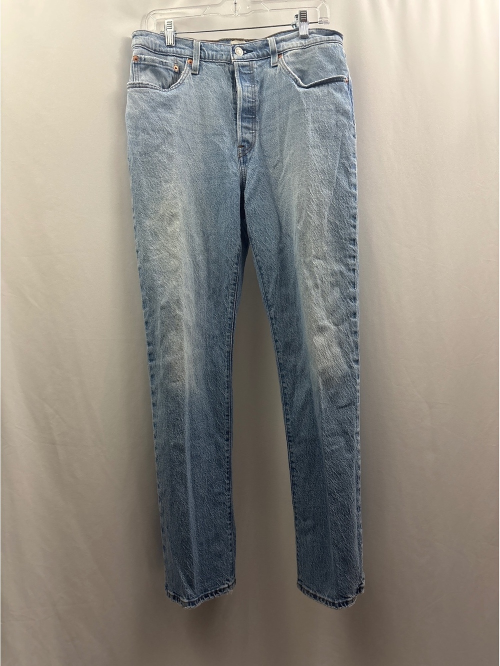 Levi's 501 Straight Leg Light Wash Blue Jeans 32x32 Button Fly Denim